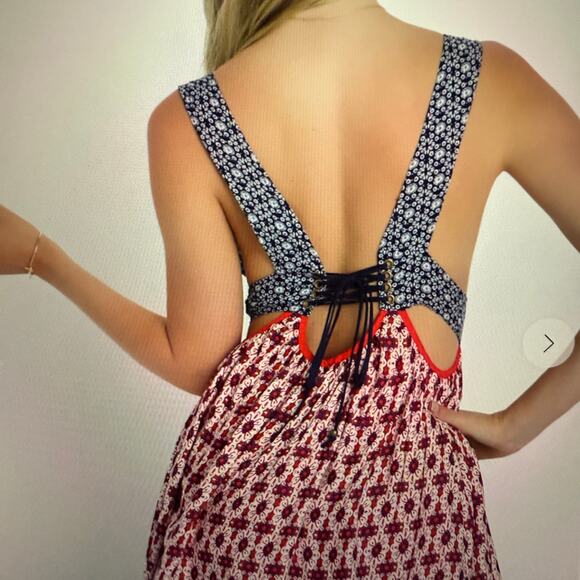 NWT Lulus La Vie en Roses Navy Blue & Red Floral Mini Dress Size S - Picture 4 of 14